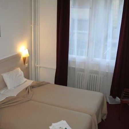 Hotel Vieille Tour Rouen Buitenkant foto