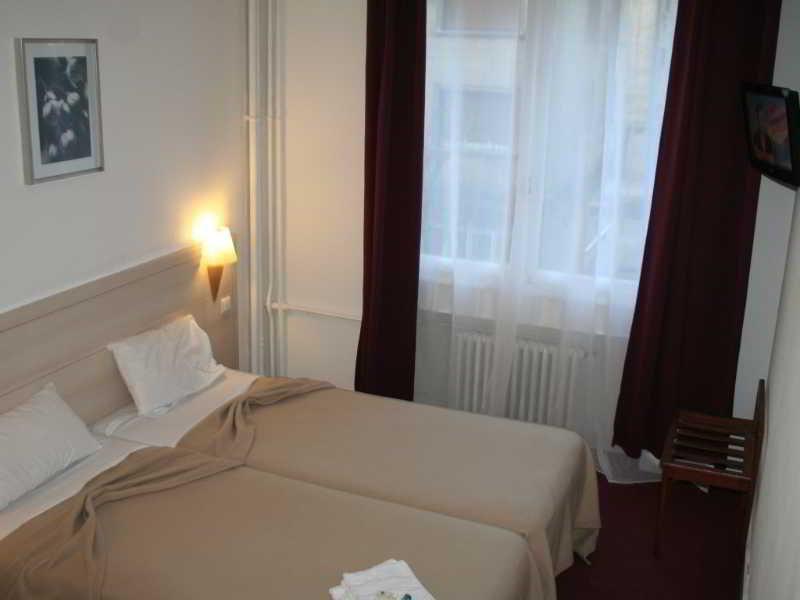 Hotel Vieille Tour Rouen Buitenkant foto